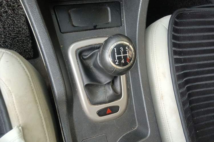 Used BAIC Senova D50 2014 1.5L manual standard version Gear Lever
