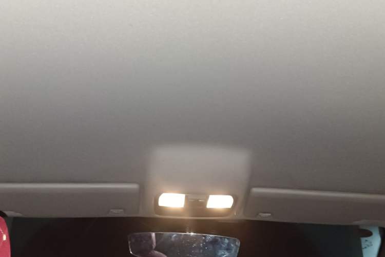 Used BAIC Senova D50 2014 1.5L manual standard version Headliner