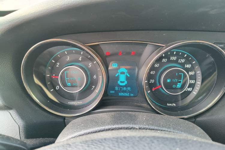 Used BAIC Senova D50 2014 1.5L CVT Standard Edition Instrument Cluster