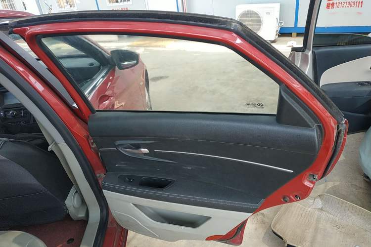 Used BAIC Senova D50 2014 1.5L manual comfort version Interior 6