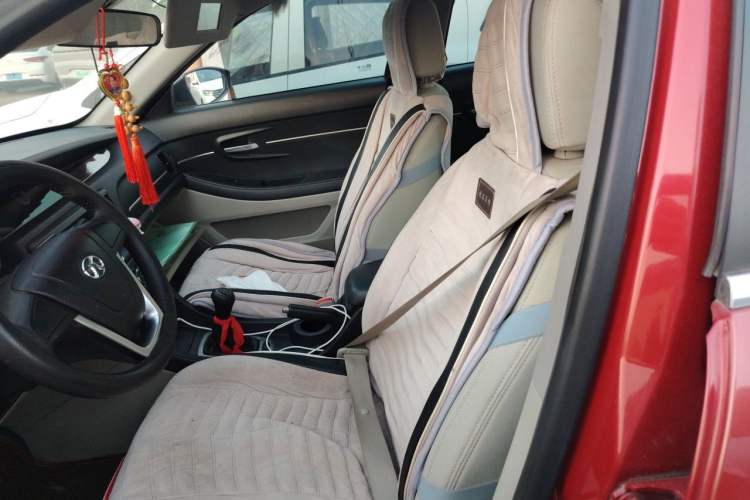 Used BAIC Senova D50 2014 1.5L manual standard version Left Front Seat