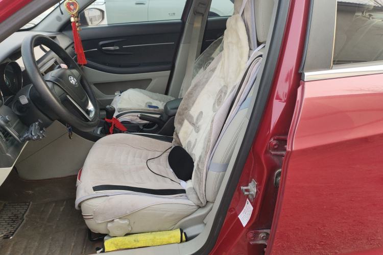 Used BAIC Senova D50 2014 1.5L manual standard version Left Front Seat