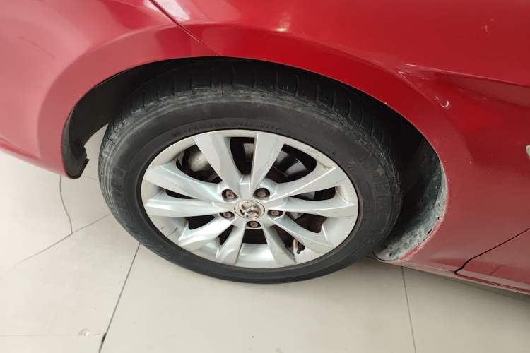 Used BAIC Senova D50 2014 1.5L manual comfort version Left Front Wheel Hub