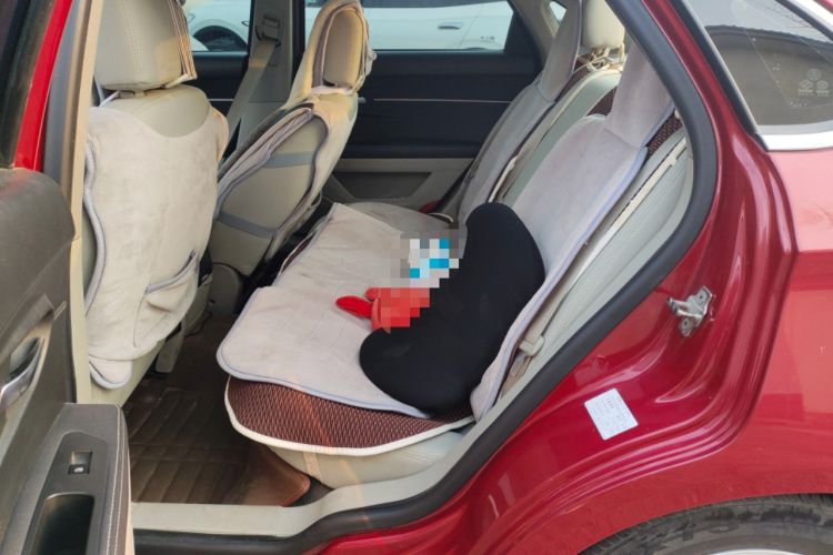 Used BAIC Senova D50 2014 1.5L manual standard version Left Rear Seat