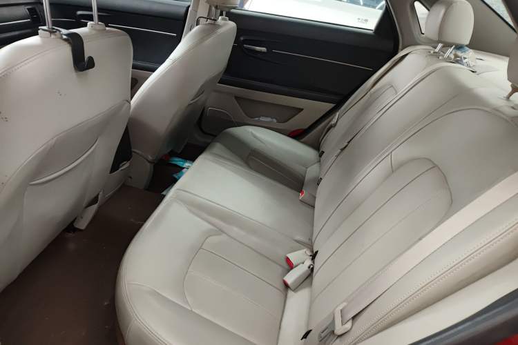 Used BAIC Senova D50 2014 1.5L manual comfort version Left Rear Seat
