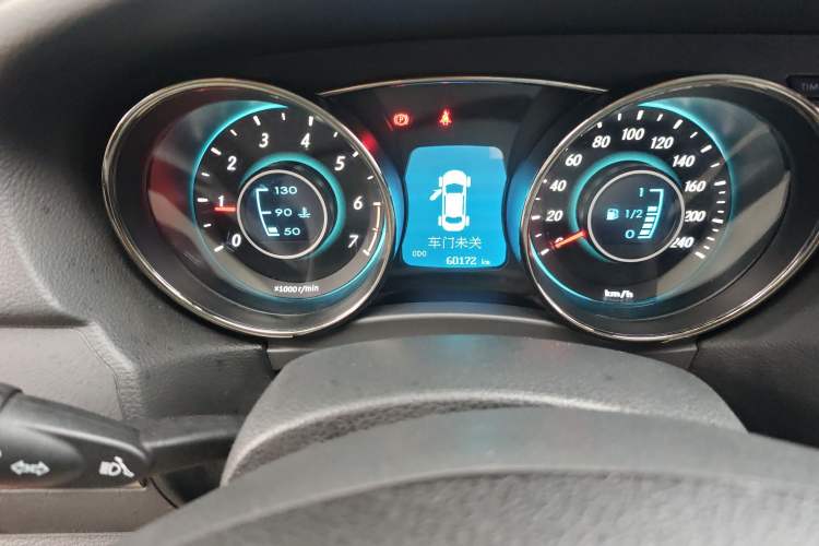 Used BAIC Senova D50 2014 1.5L manual standard version Odometer Close Up