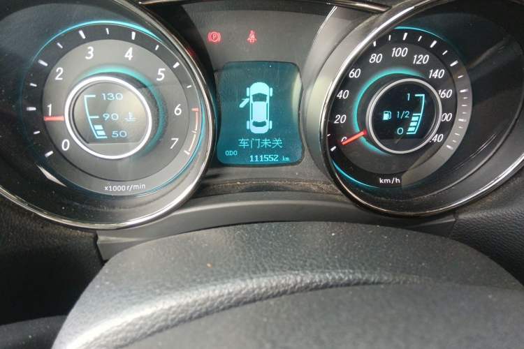 Used BAIC Senova D50 2014 1.5L manual standard version Odometer Close Up
