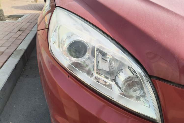 Used BAIC Senova D50 2014 1.5L CVT Standard Edition Right Front Headlight