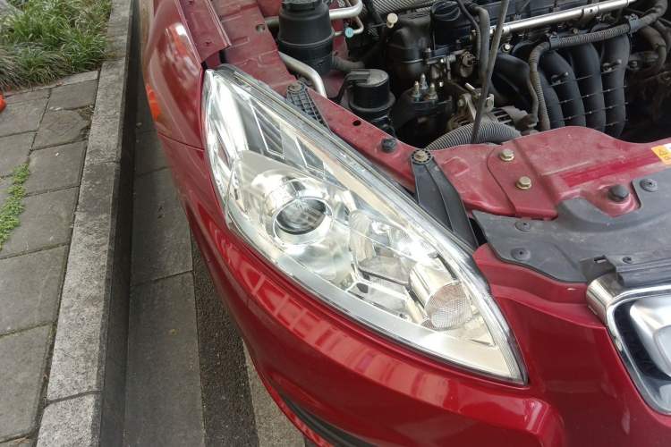 Used BAIC Senova D50 2014 1.5L manual standard version Right Front Headlight