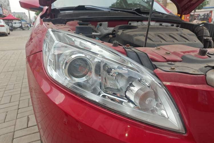 Used BAIC Senova D50 2014 1.5L manual comfort version Right Front Headlight