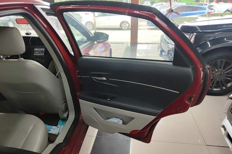 Used BAIC Senova D50 2014 1.5L manual comfort version Right Rear Door Interior