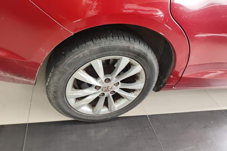 Used BAIC Senova D50 2014 1.5L manual comfort version Right Rear Wheel Hub