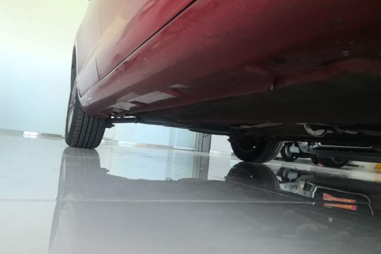 Used BAIC Senova D50 2014 1.5L manual comfort version Right Side Sill