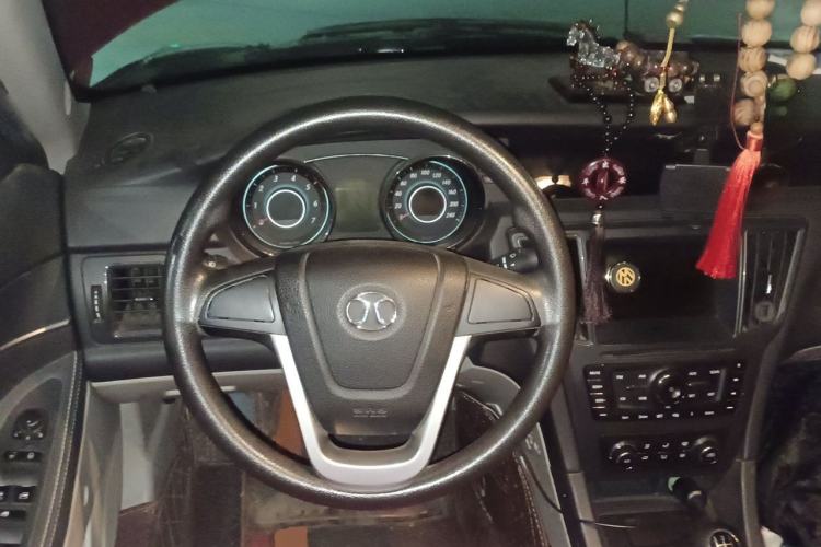 Used BAIC Senova D50 2014 1.5L manual standard version Steering Wheel