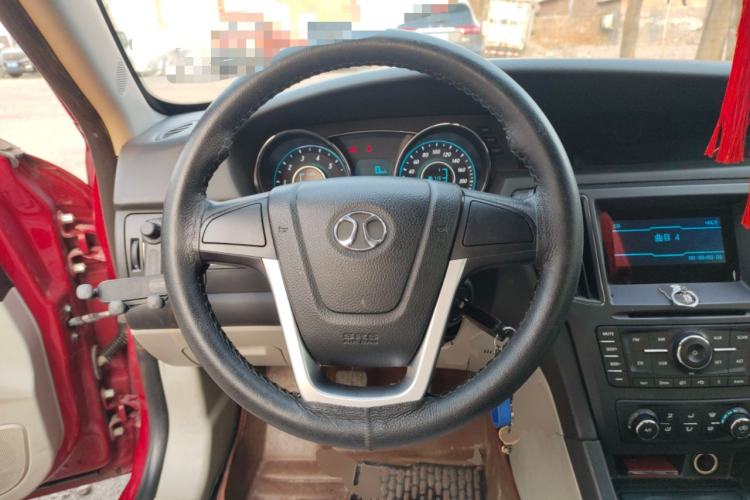 Used BAIC Senova D50 2014 1.5L manual standard version Steering Wheel