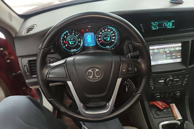 Used BAIC Senova D50 2014 1.5L manual comfort version Steering Wheel