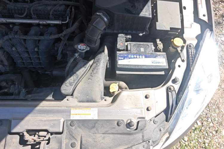 Used BAIC Senova D50 2014 1.5L manual comfort version Engine Bay Left