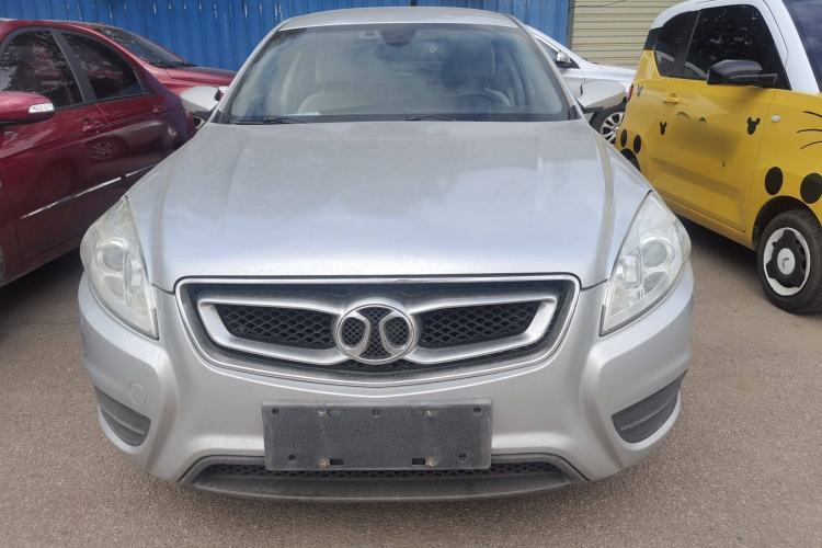 Used BAIC Senova D50 2014 1.5L manual standard version Exterior 1