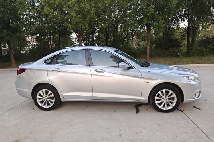 Used BAIC Senova D50 2014 1.5L manual comfort version Exterior 2