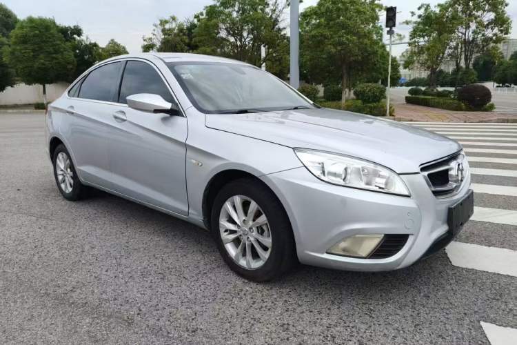 Used BAIC Senova D50 2014 1.5L manual comfort version Exterior 2