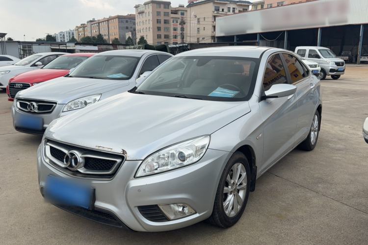 Used BAIC Senova D50 2014 1.5L manual comfort version Exterior 3