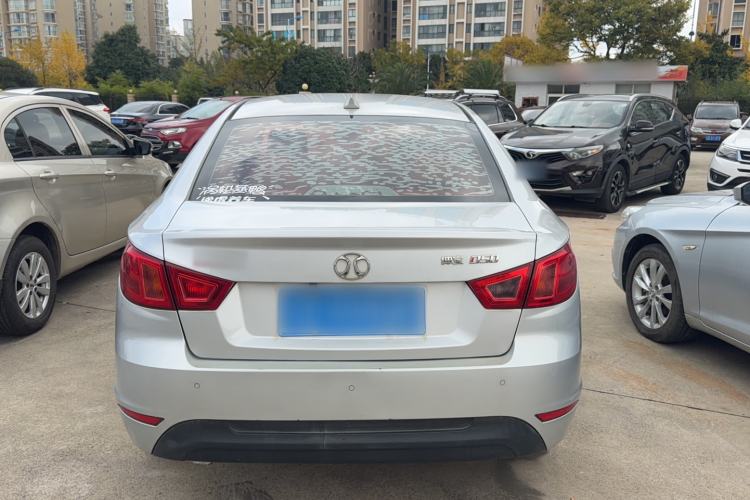 Used BAIC Senova D50 2014 1.5L manual comfort version Exterior 5