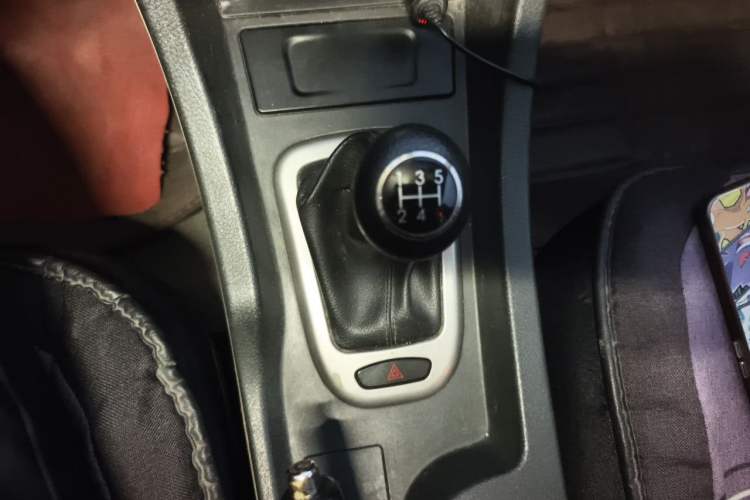 Used BAIC Senova D50 2014 1.5L manual standard version Gear Lever