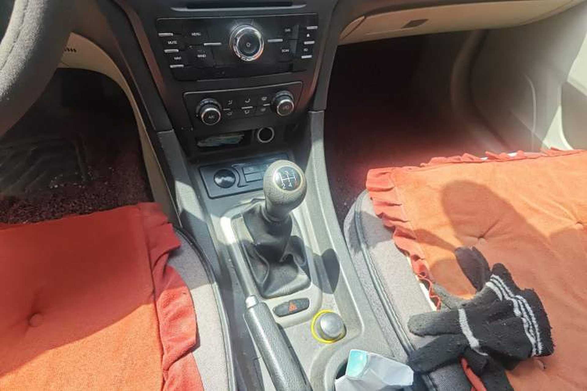 Used BAIC Senova D50 2014 1.5L manual comfort version Gear Lever