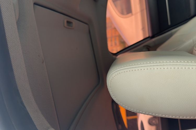 Used BAIC Senova D50 2014 1.5L manual comfort version Headliner