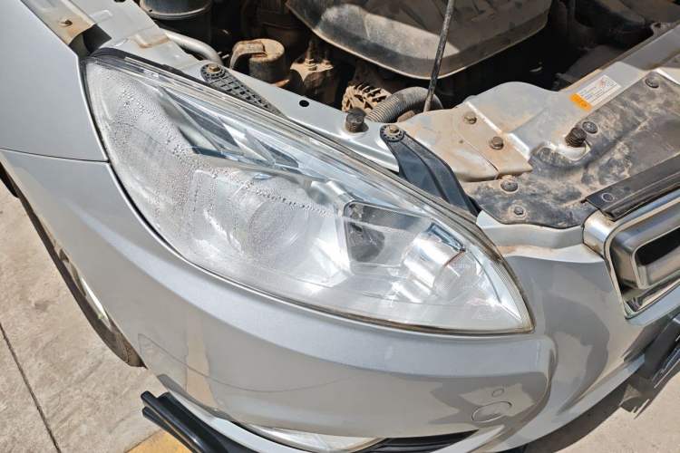 Used BAIC Senova D50 2014 1.5L manual comfort version Right Front Headlight
