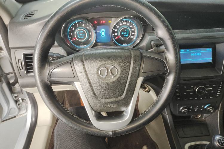 Used BAIC Senova D50 2014 1.5L manual standard version Steering Wheel