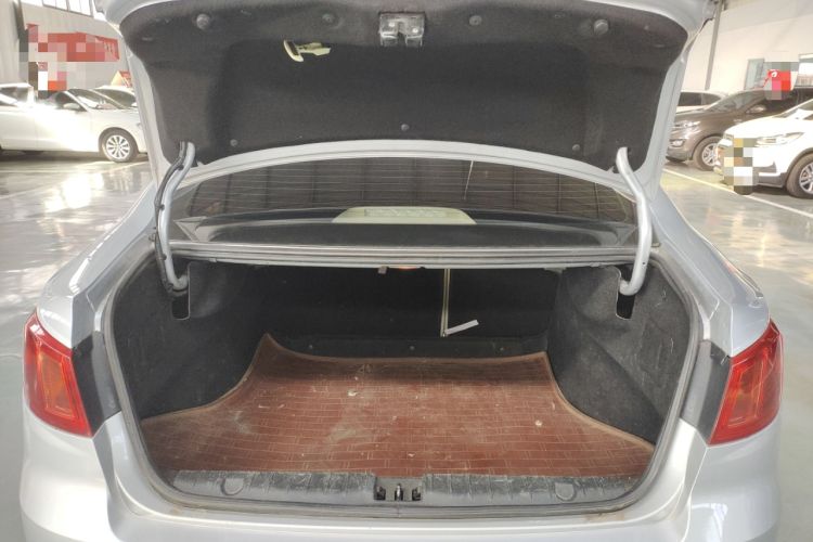 Used BAIC Senova D50 2014 1.5L manual standard version Trunk