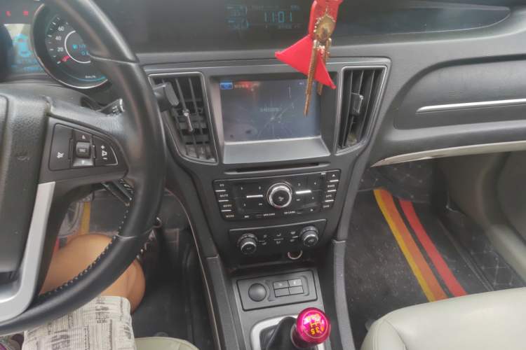 Used BAIC Senova D50 2014 1.5L manual comfort version Audio And AC Panel