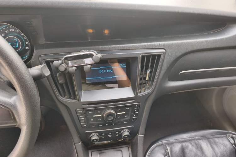 Used BAIC Senova D50 2014 1.5L manual standard version Audio And AC Panel