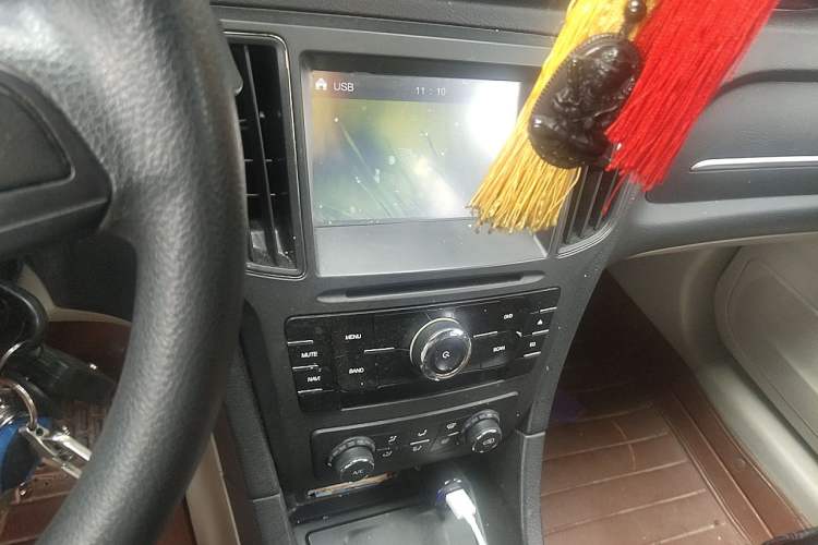 Used BAIC Senova D50 2014 1.5L manual standard version Audio And AC Panel