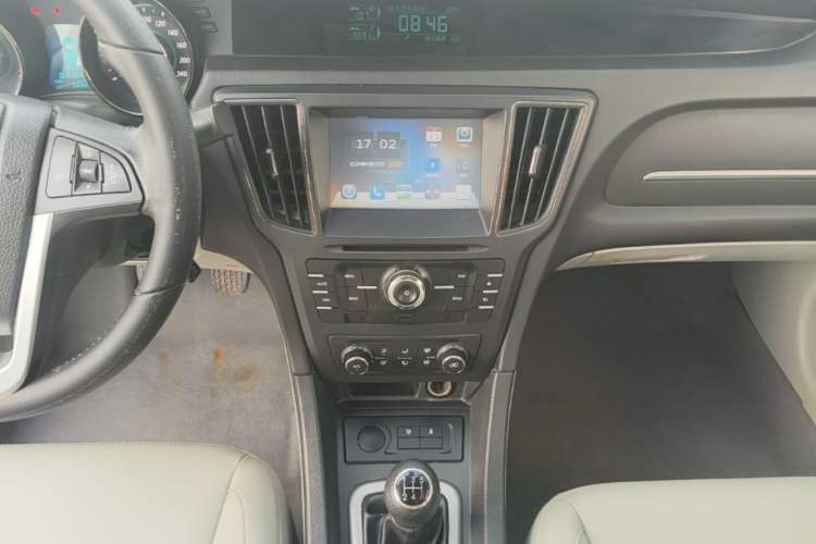 Used BAIC Senova D50 2014 1.5L manual comfort version Audio And AC Panel