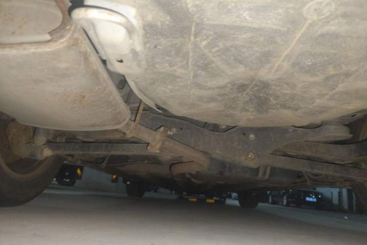 Used BAIC Senova D50 2014 1.5L manual standard version Chassis Rear