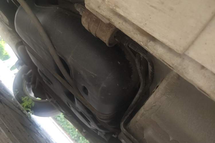 Used BAIC Senova D50 2014 1.5L manual standard version Chassis Rear Right