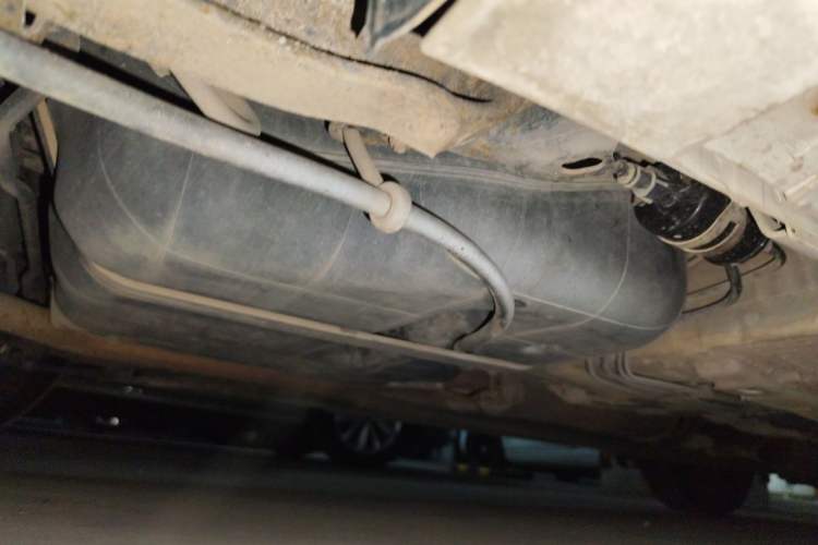 Used BAIC Senova D50 2014 1.5L manual standard version Chassis Rear Right