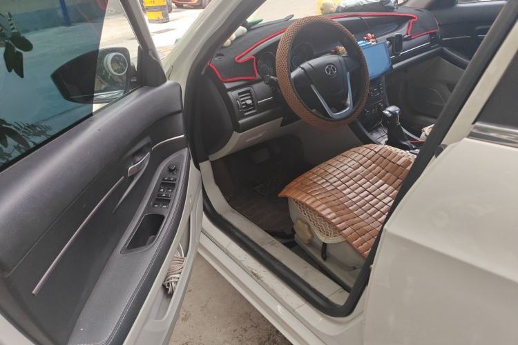 Used BAIC Senova D50 2014 1.5L CVT Standard Edition Driver Seat
