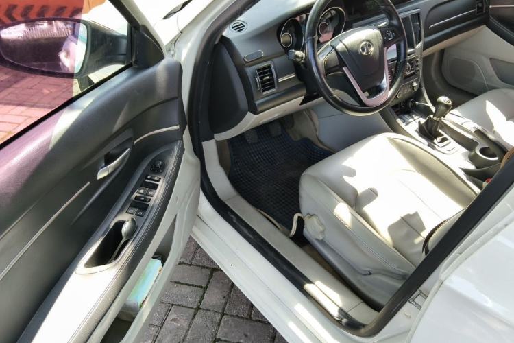 Used BAIC Senova D50 2014 1.5L manual comfort version Driver Seat