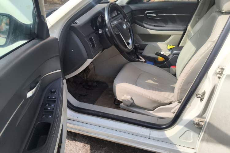 Used BAIC Senova D50 2014 1.5L manual comfort version Driver Seat