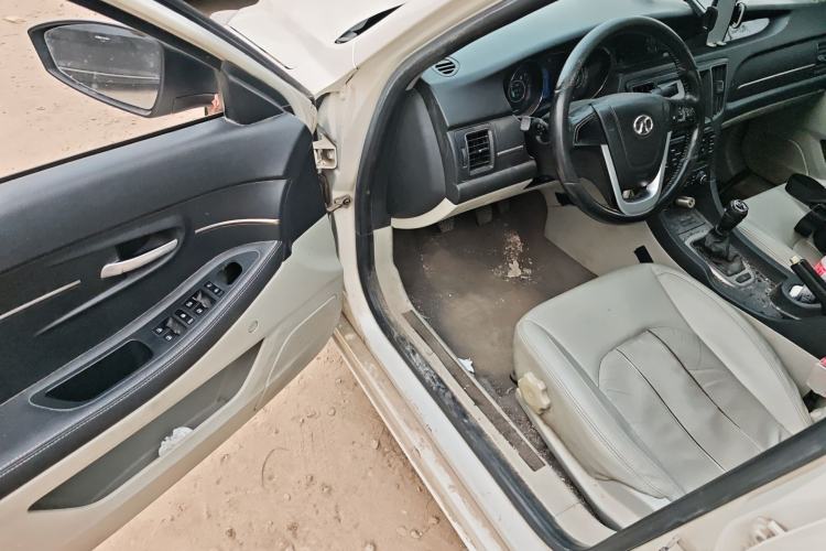 Used BAIC Senova D50 2014 1.5L manual comfort version Driver Seat