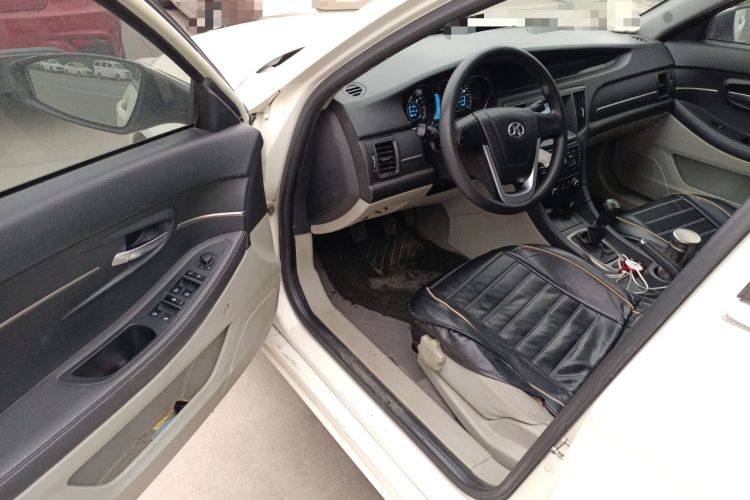 Used BAIC Senova D50 2014 1.5L manual standard version Driver Seat