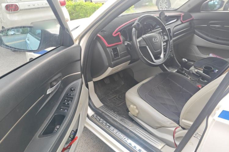 Used BAIC Senova D50 2014 1.5L manual comfort version Driver Seat