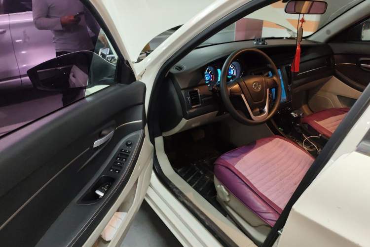 Used BAIC Senova D50 2014 1.5L CVT Standard Edition Driver Seat