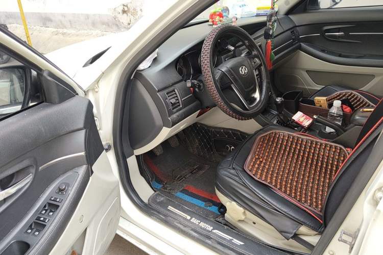 Used BAIC Senova D50 2014 1.5L manual comfort version Driver Seat