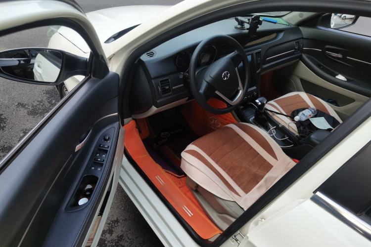 Used BAIC Senova D50 2014 1.5L CVT Standard Edition Driver Seat