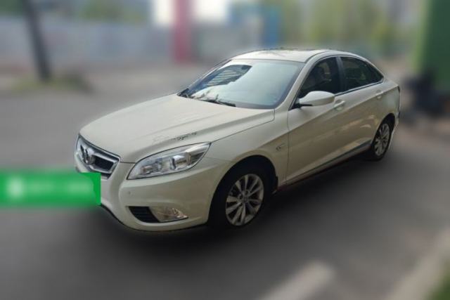 BAIC Senova D50 2014 1.5L manual comfort version usata