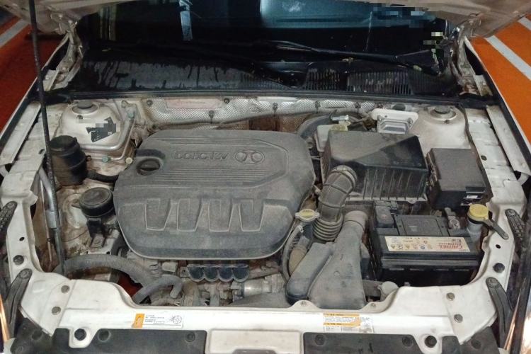 Used BAIC Senova D50 2014 1.5L manual comfort version Engine Bay